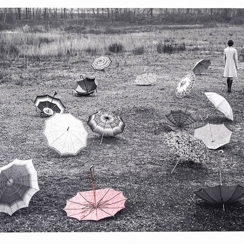 Les parapluies | 96x183cm, gobelin and embroidered by hand, 2024